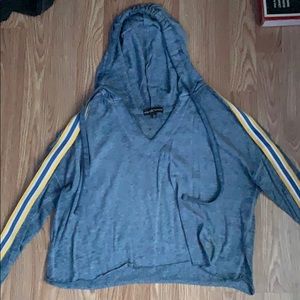 Blue almost famous cropped sweater